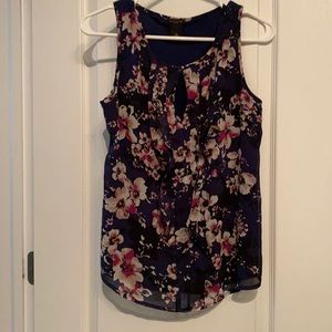 Size M Ann Taylor Factory blue floral tank